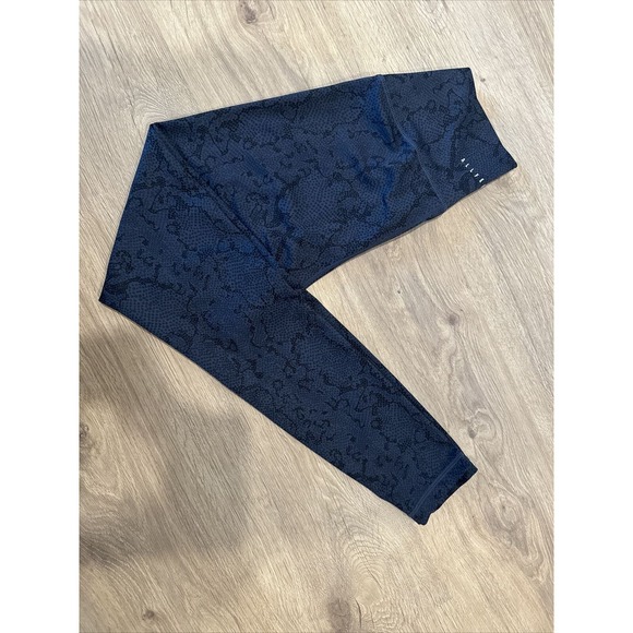 ALLFENIX High waisted Python Charcoal Leggings Running/Yoga Sz M 25" inseam - Picture 8 of 9